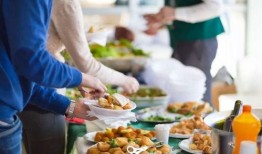 重庆自助餐真实爆料视频,菜品丰富却暗藏玄机，真实爆料令人咋舌